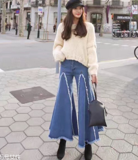 喇叭褲怎么搭配顯腿長(zhǎng)？喇叭褲怎么穿顯高？