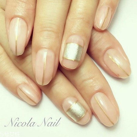 適合上班的美甲樣式 簡約通勤風(fēng)美甲教程 適合上班的美甲樣式 簡約通勤風(fēng)美甲教程