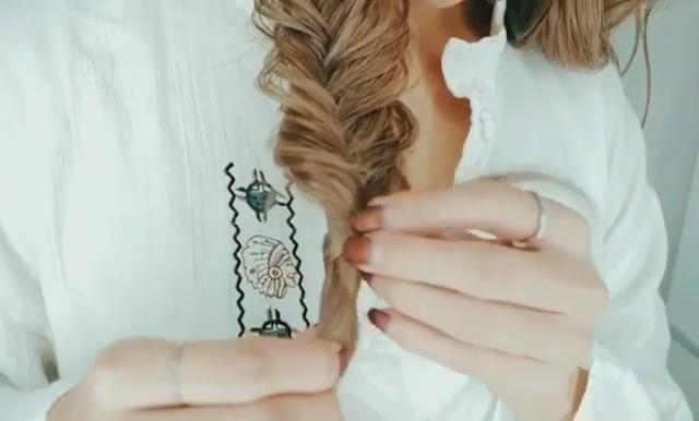 編發(fā)時發(fā)圈怎么用可以隱藏起來 編發(fā)時發(fā)圈怎么用可以隱藏起來