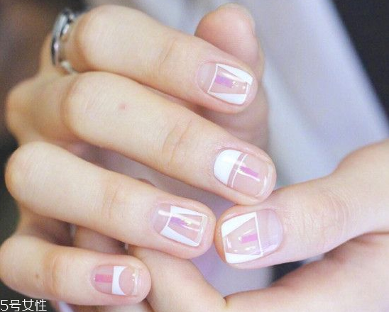 夏日清涼簡約美甲圖片2018 2018最流行的日系美甲款式 夏日清涼簡約美甲圖片2018 2018最流行的日系美甲款式