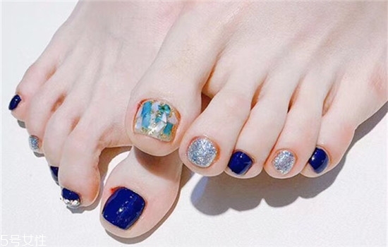 2022流行腳指甲款式圖片 2022顯白的腳部美甲圖片合集 2022流行腳指甲款式圖片 2022顯白的腳部美甲圖片合集