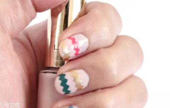 2018粉色美甲新款式圖片 今年流行的夏日清新美甲 2018粉色美甲新款式圖片 今年流行的夏日清新美甲