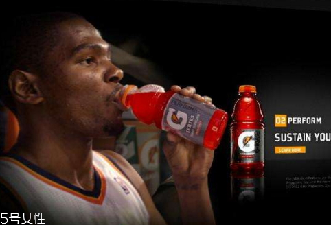 佳得樂(lè)和脈動(dòng)哪個(gè)好 佳得樂(lè)和脈動(dòng)的區(qū)別