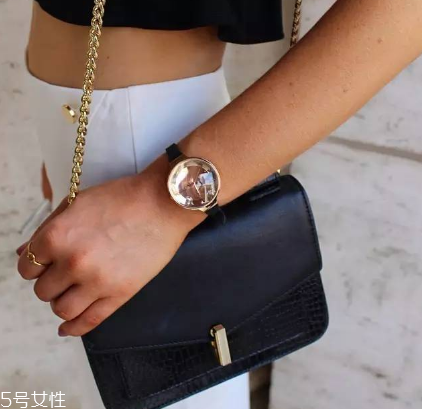 rumbatime和dw哪個(gè)好？rumba time手表好還是dw好？