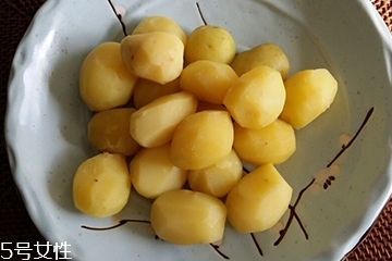 土豆要去皮嗎？土豆怎么去皮最快？