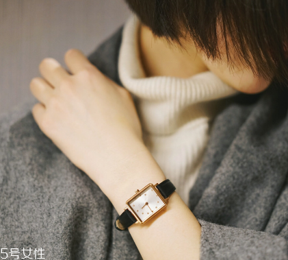 手表掉色怎樣處理？手表褪色補色方法