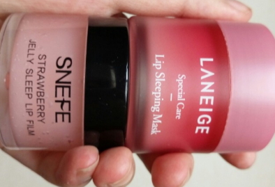 雪玲妃唇膜怎么樣？雪玲妃唇膜和蘭芝唇膜對(duì)比