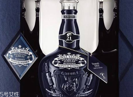 皇家禮炮酒多少錢(qián)一瓶 皇家禮炮酒好喝嗎