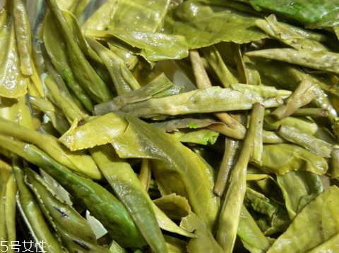 西湖龍井怎么泡好喝 西湖龍井用什么泡最好 西湖龍井怎么泡好喝 西湖龍井用什么泡最好