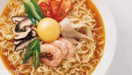 方便面怎么吃才健康？怎么煮泡面？