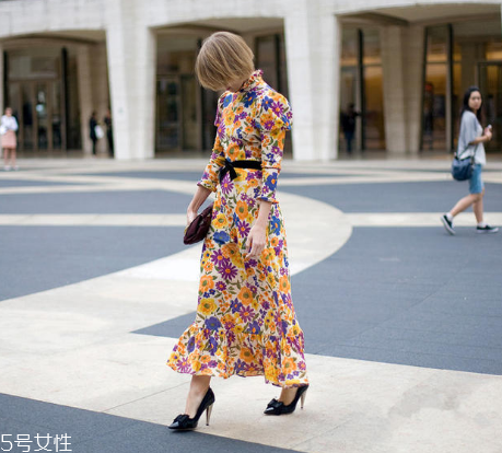 2018夏裝流行元素有哪些？2018夏裝流行趨勢