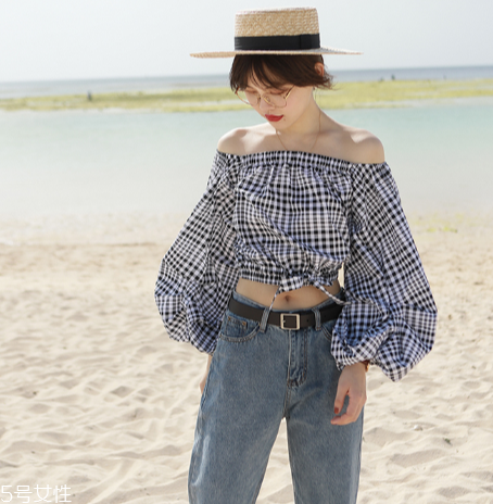 今年夏天流行什么樣的一字肩上衣？一字肩上衣穿搭圖片