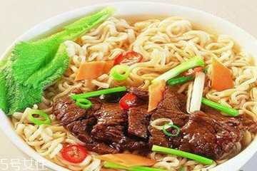 方便面的好處和壞處 方便面對身體好嗎？