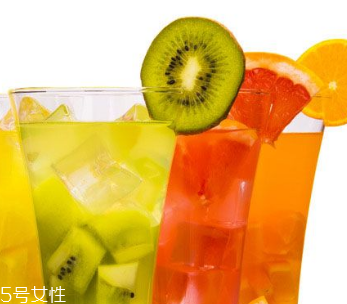 果汁和水果營養(yǎng)價值一樣嗎？果汁和水果的營養(yǎng)價值一樣嗎？