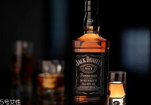 黑方保質(zhì)期 威士忌黑方打開能放多久 黑方保質(zhì)期 威士忌黑方打開能放多久