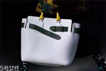 burberry the belt尺寸多大？巴寶莉貝爾特包有哪幾種尺寸？
