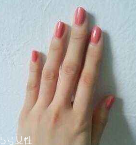 指甲強(qiáng)化液第幾步用 指甲強(qiáng)化液能刷在甲油上嗎 指甲強(qiáng)化液第幾步用 指甲強(qiáng)化液能刷在甲油上嗎