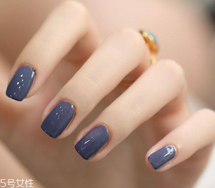 指甲強(qiáng)化液第幾步用 指甲強(qiáng)化液能刷在甲油上嗎 指甲強(qiáng)化液第幾步用 指甲強(qiáng)化液能刷在甲油上嗎