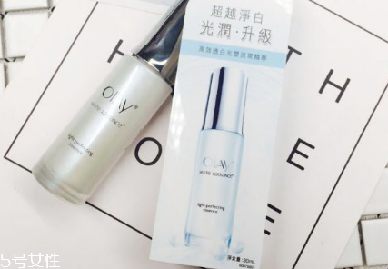 olay小白瓶和prox哪個好 olay小白瓶和prox區(qū)別 olay小白瓶和prox哪個好 olay小白瓶和prox區(qū)別