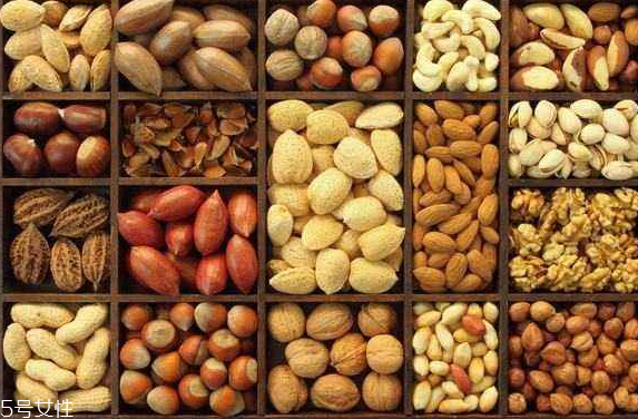 堅(jiān)果油能涂眼周嗎 堅(jiān)果油能用于曬后修復(fù)嗎 堅(jiān)果油能涂眼周嗎 堅(jiān)果油能用于曬后修復(fù)嗎