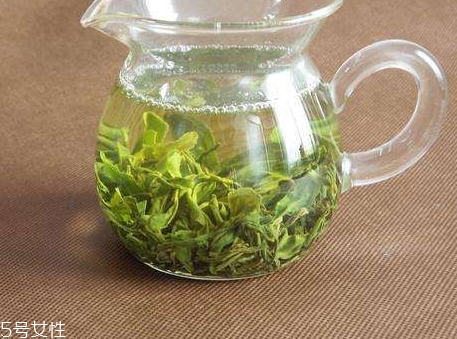 日照綠茶哪個(gè)牌子好？日照綠茶怎么辨別好壞