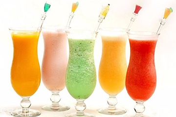 果汁和豆?jié){哪個營養(yǎng)價值高？果汁和豆?jié){哪個更好喝？