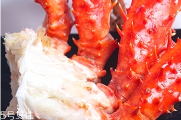 帝王蟹是熟的嗎？帝王蟹是生的熟的？