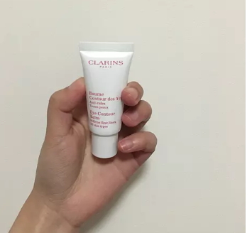 嬌韻詩適合油性肌膚嗎？嬌韻詩適合油皮嗎