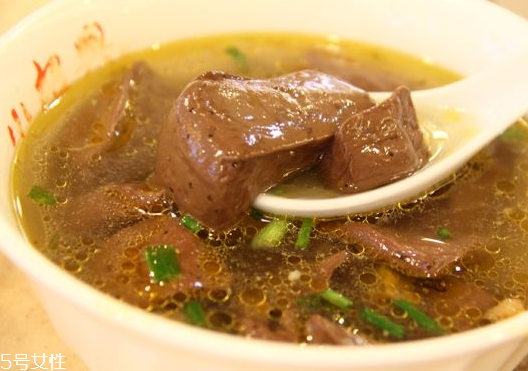 雞血的熱量高嗎？雞血會(huì)長(zhǎng)胖嗎？