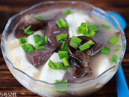 雞血的熱量高嗎？雞血會(huì)長(zhǎng)胖嗎？