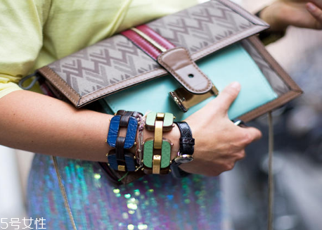 初入職場怎么穿？初入職場穿搭訣竅