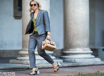 初入職場怎么穿？初入職場穿搭訣竅