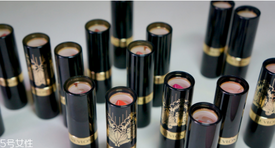 露華濃黑管510適合黃皮嗎 露華濃口紅510試色 露華濃黑管510適合黃皮嗎 露華濃口紅510試色