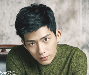 2018男生短發(fā)飛機(jī)頭發(fā)型 男生短發(fā)發(fā)型飛機(jī)頭 2018男生短發(fā)飛機(jī)頭發(fā)型 男生短發(fā)發(fā)型飛機(jī)頭