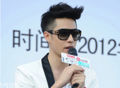 2022短發(fā)飛機頭發(fā)型男 男生短發(fā)發(fā)型飛機頭 2022短發(fā)飛機頭發(fā)型男 男生短發(fā)發(fā)型飛機頭