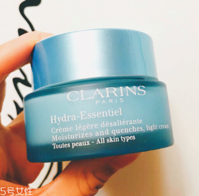 嬌韻詩(shī)不死鳥(niǎo)空氣面霜怎么樣 嬌韻詩(shī)不死鳥(niǎo)空氣面霜心得 嬌韻詩(shī)不死鳥(niǎo)空氣面霜怎么樣 嬌韻詩(shī)不死鳥(niǎo)空氣面霜心得