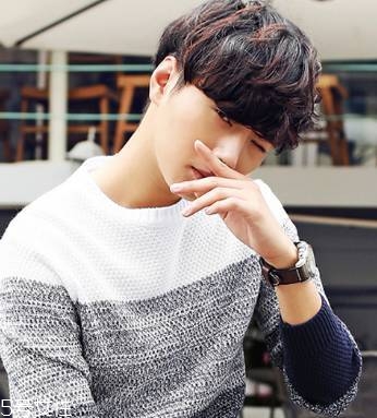 男生夏天適合什么短發(fā)發(fā)型 25款各種風格潮男發(fā)型