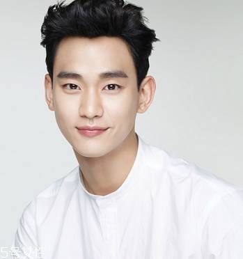 男生夏天適合什么短發(fā)發(fā)型 25款各種風格潮男發(fā)型