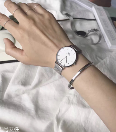 手表洗油用什么油？手表洗油用的哪種油？