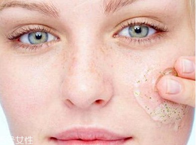 去角質的好處和壞處有哪些 去角質的好處和壞處