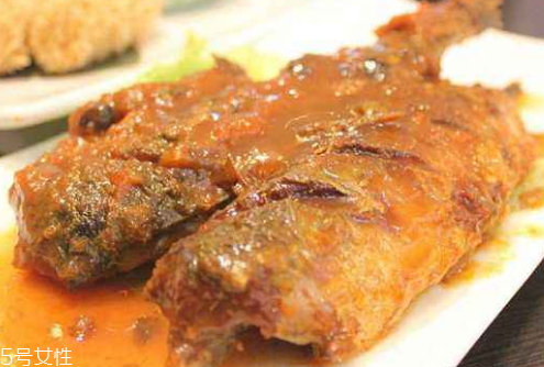 青魚是鯉魚嗎？青魚和鯉魚是不是一樣的？