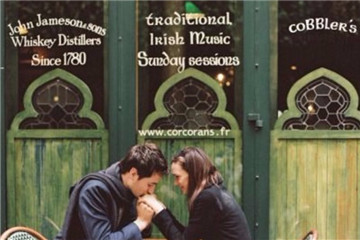 十二星座喜歡一個人的表現(xiàn)有哪些 十二星座喜歡一個人的表現(xiàn)有哪些