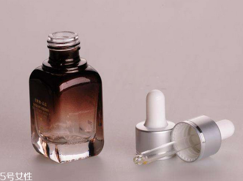 精華液會過敏嗎？敏感肌可以用精華液嗎？