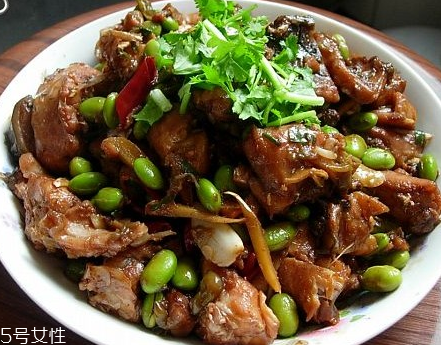 青魚禁忌食材 青魚不能和什么一起吃？
