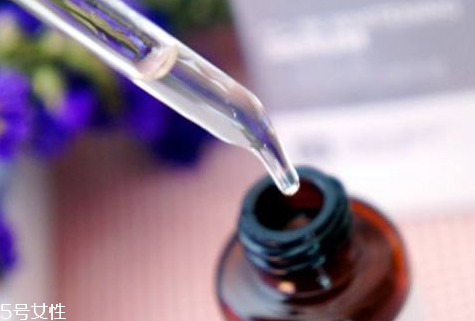 精華液去皺紋嗎？皺紋可以用精華液去除嗎？