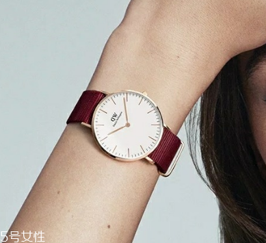 手表保護(hù)膜要撕嗎？手表保護(hù)膜撕不撕？