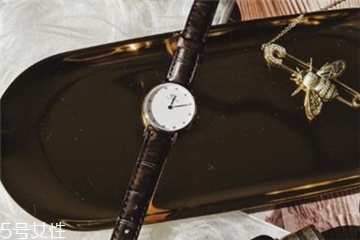 手表保護(hù)膜要撕嗎？手表保護(hù)膜撕不撕？