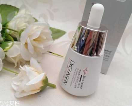 精華液為什么是油油的？精華液很油正常嗎？