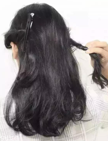 長發(fā)低馬尾怎么扎有氣質(zhì) 不會(huì)散的溫柔婉約低馬尾教程 長發(fā)低馬尾怎么扎有氣質(zhì) 不會(huì)散的溫柔婉約低馬尾教程