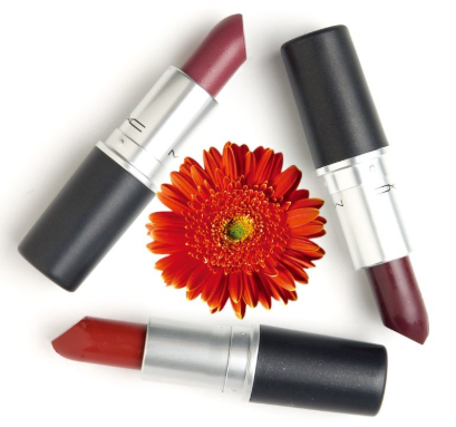 唇膏放冰箱能延長(zhǎng)保質(zhì)期嗎 唇膏放冰箱保存有效嗎 唇膏放冰箱能延長(zhǎng)保質(zhì)期嗎 唇膏放冰箱保存有效嗎